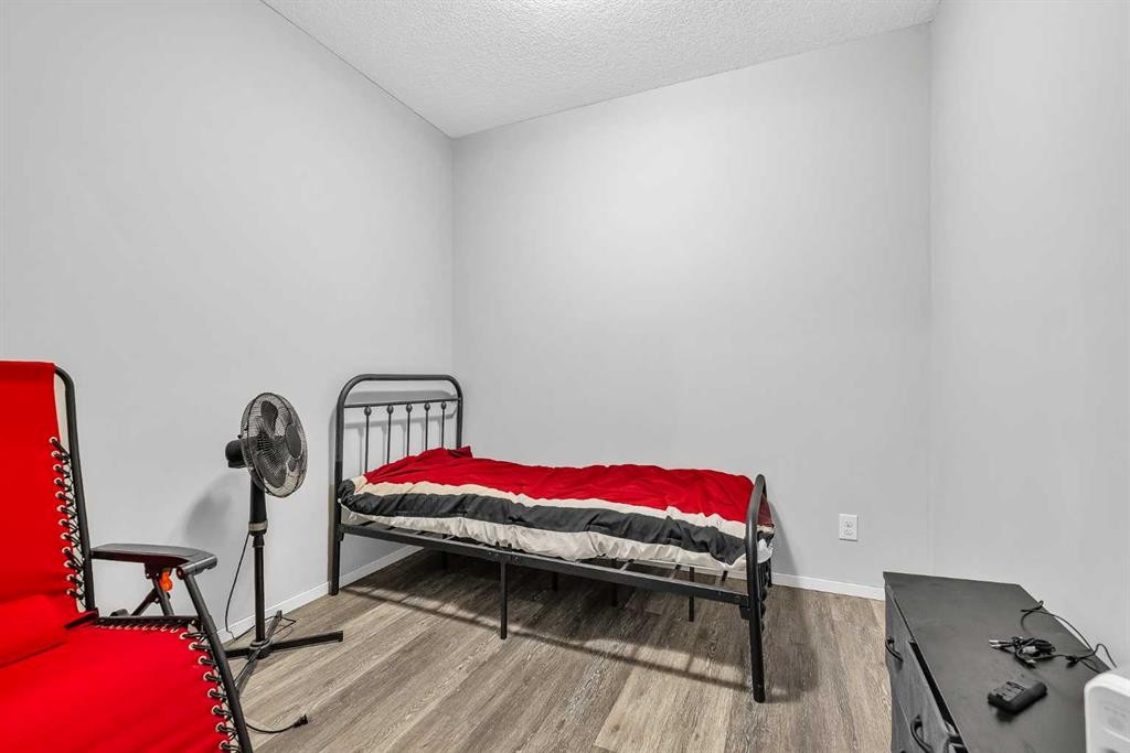 1613-4641 128 Avenue Ne, Calgary, AB - Indoor Photo Showing Bedroom