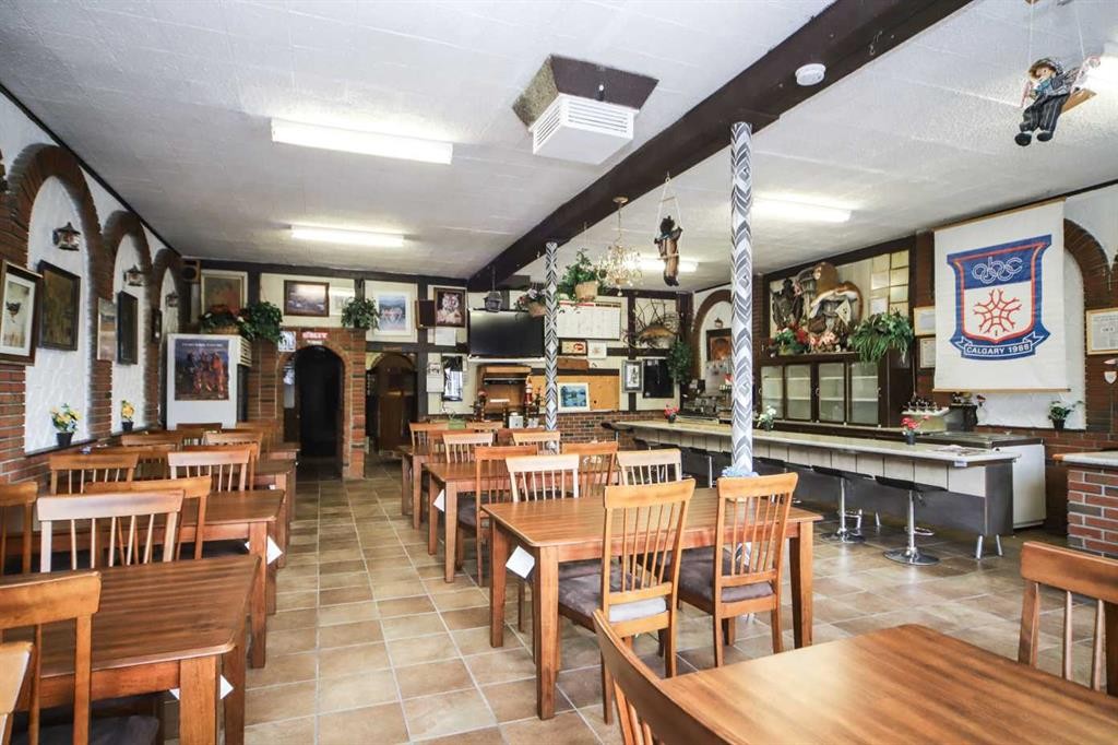 234 17 Avenue Se, Calgary, AB