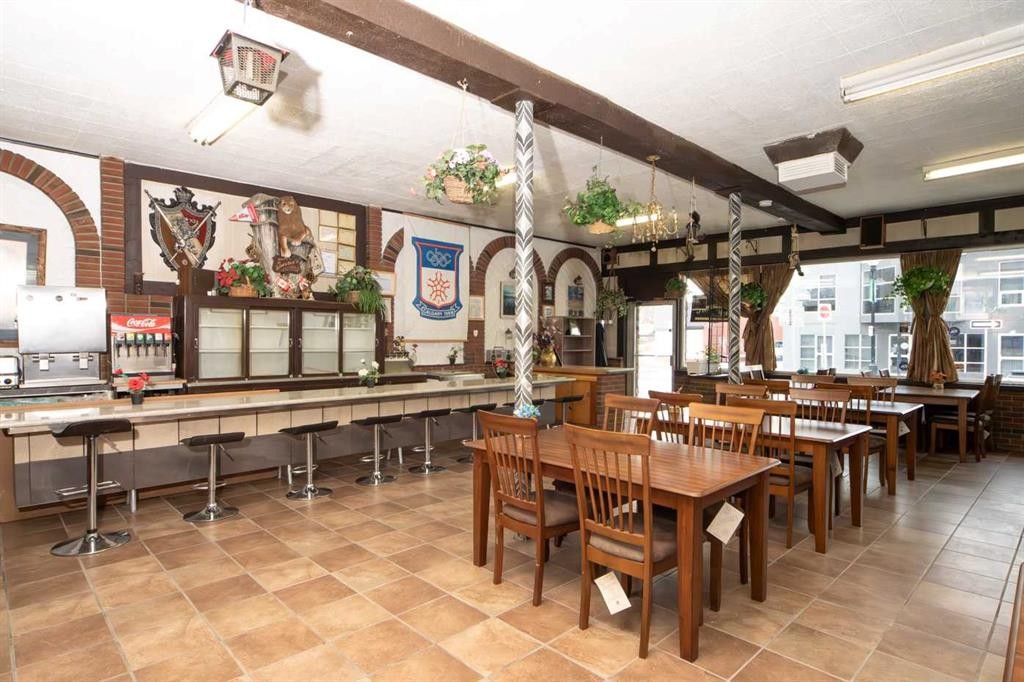 234 17 Avenue Se, Calgary, AB