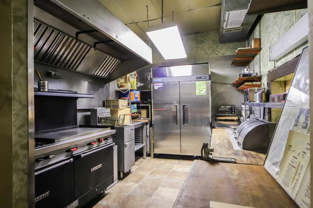 234 17 Avenue Se, Calgary, AB