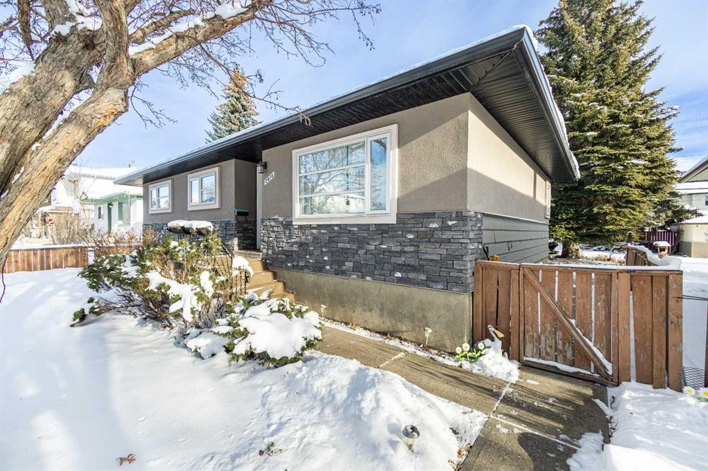 2816 24 Street Nw, Calgary, AB - Outdoor
