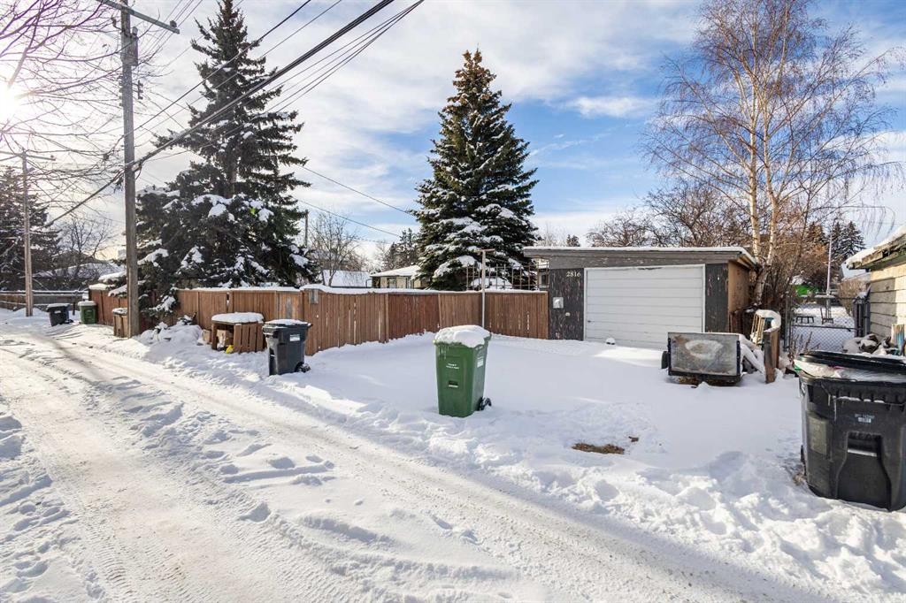 2816 24 Street Nw, Calgary, AB - Outdoor