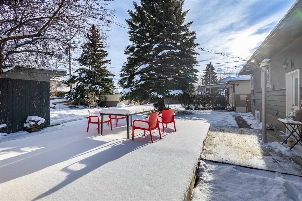 2816 24 Street Nw, Calgary, AB - Outdoor