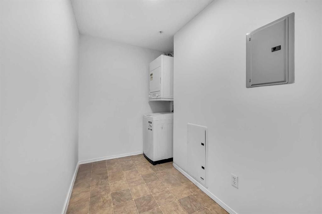 222-428 Chaparral Ravine View Se, Calgary, AB - Indoor