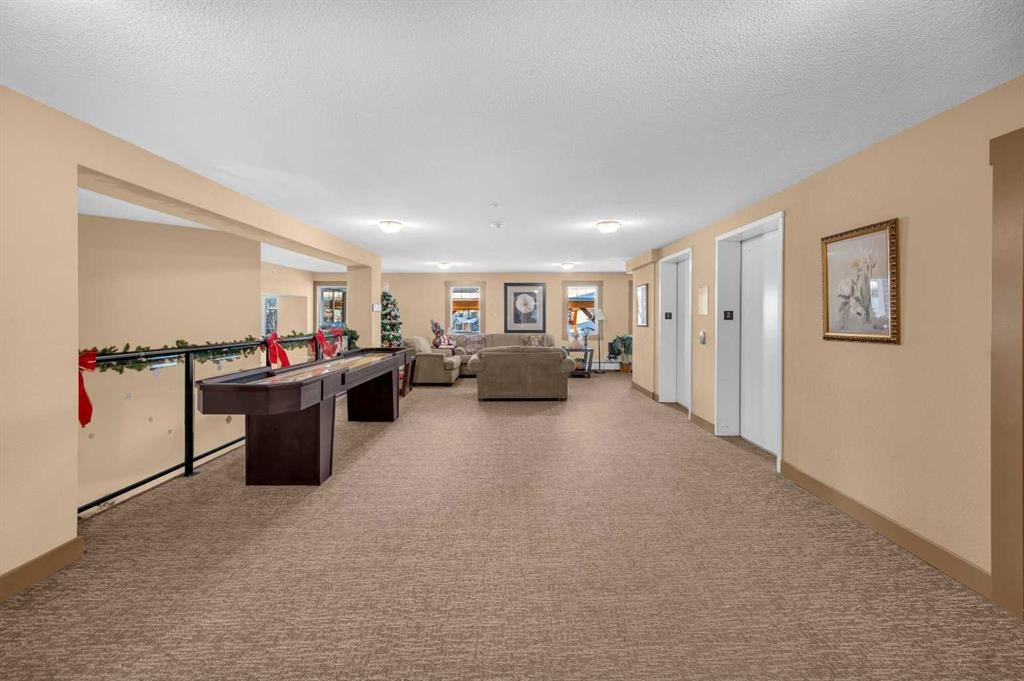 222-428 Chaparral Ravine View Se, Calgary, AB - Indoor Photo Showing Other Room