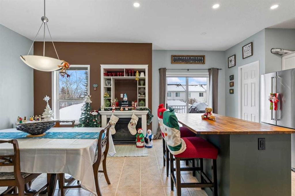155 Citadel Drive Nw, Calgary, AB - Indoor Photo Showing Dining Room