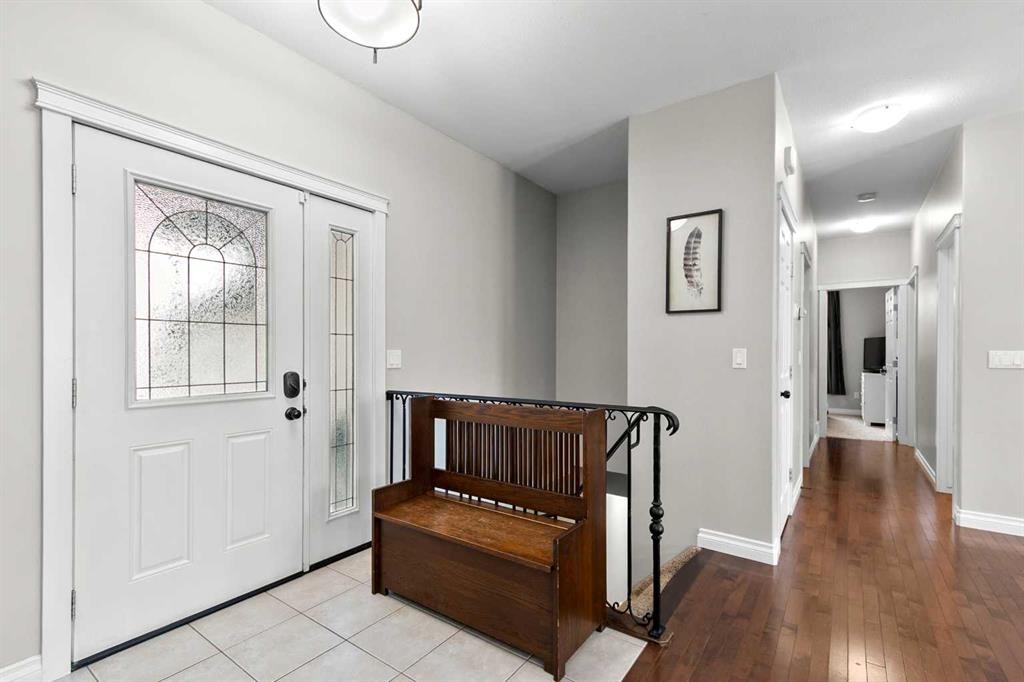 6 Vera Close, Olds, AB - Indoor Photo Showing Other Room