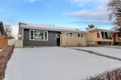 1724 Valleyview Road NE Calgary, AB T2E 6E9