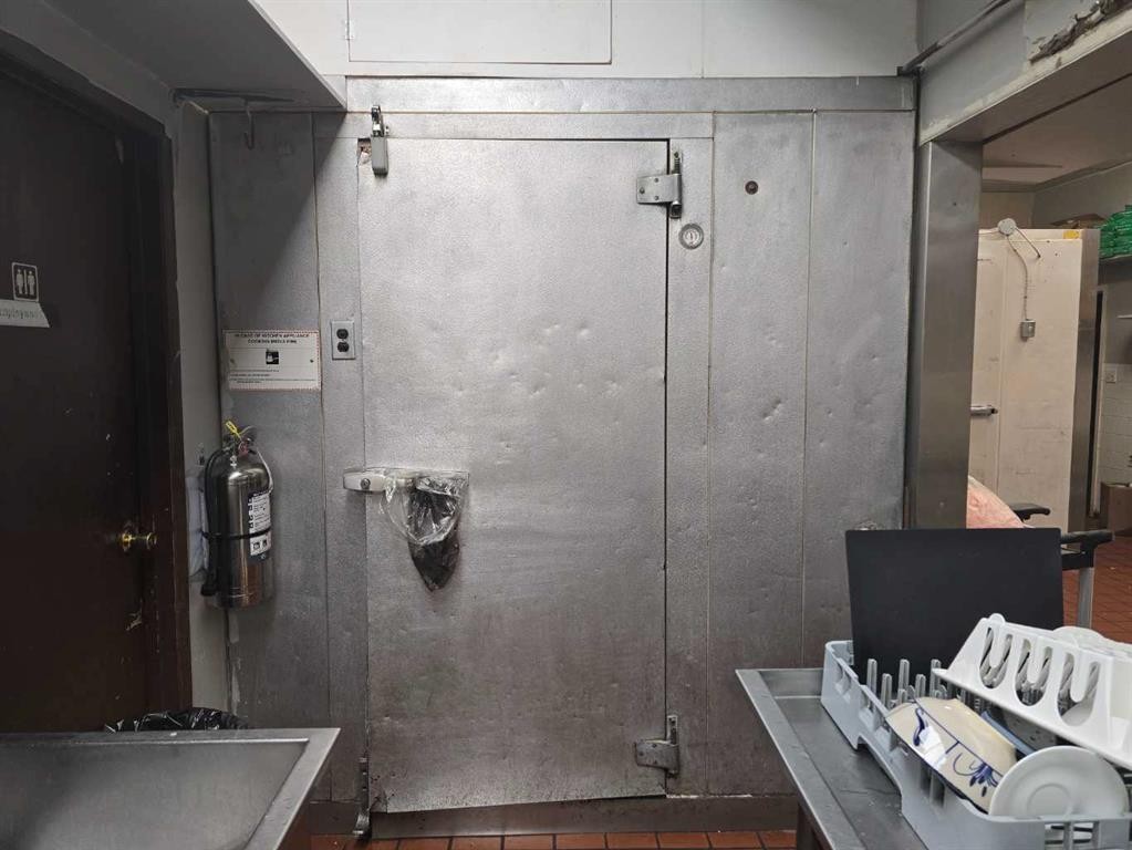 528 2 Avenue Se, Airdrie, AB