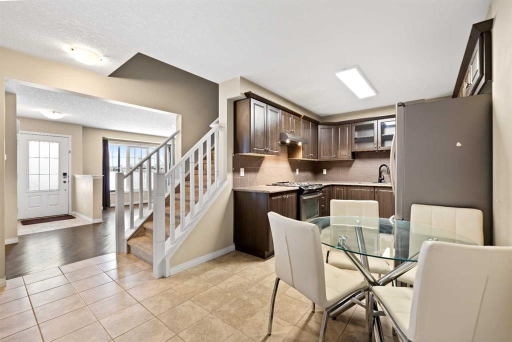 10622 Cityscape Drive Ne, Calgary, AB - Indoor Photo Showing Dining Room