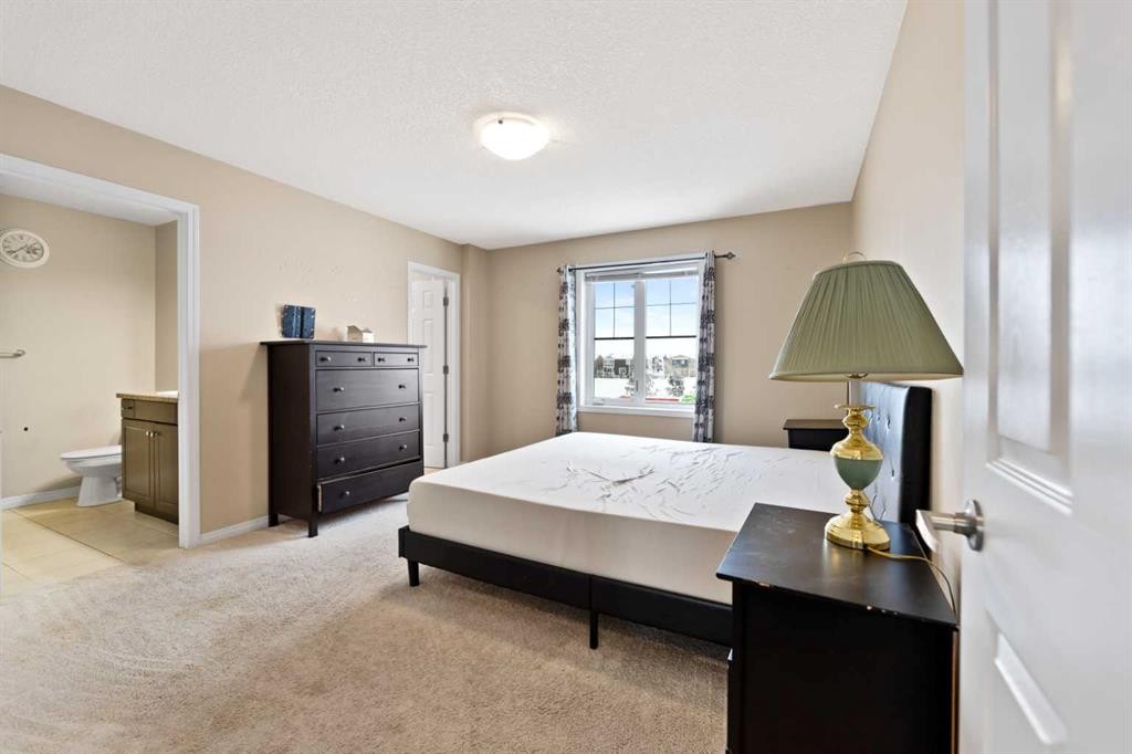 10622 Cityscape Drive Ne, Calgary, AB - Indoor Photo Showing Bedroom