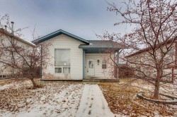 4 Hagerman Road Sylvan Lake, AB T4S 2K3