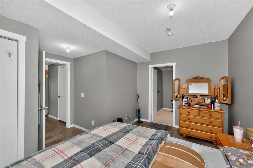45 Redstone Drive Ne, Calgary, AB - Indoor Photo Showing Bedroom