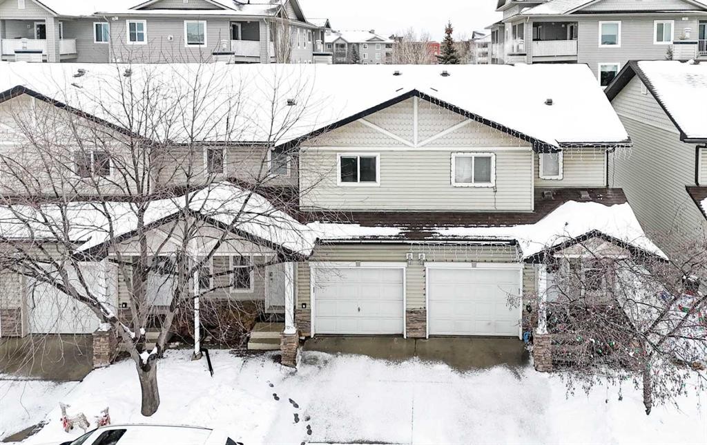 204-760 Railway Gate Sw, Airdrie, AB - Outdoor With Facade