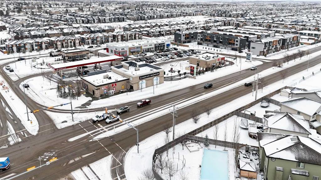 204-760 Railway Gate Sw, Airdrie, AB -