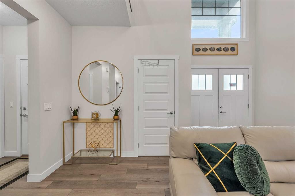 7672 80 Avenue Ne, Calgary, AB - Indoor Photo Showing Other Room