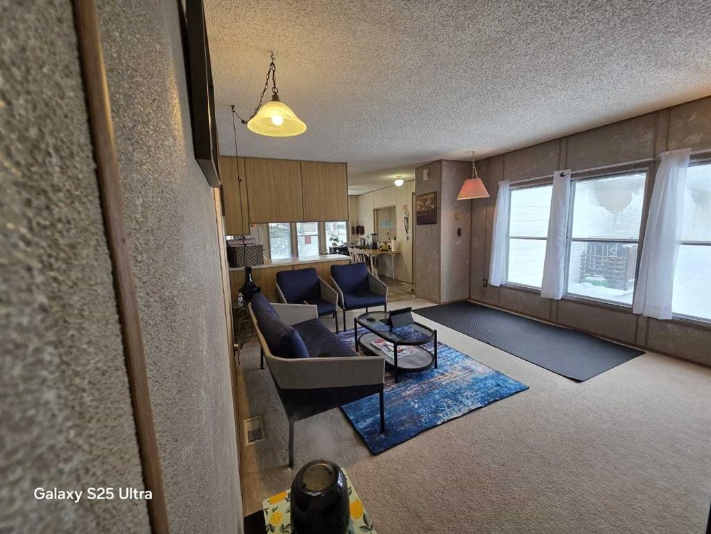 5302 Birch Road, Olds, AB - Indoor