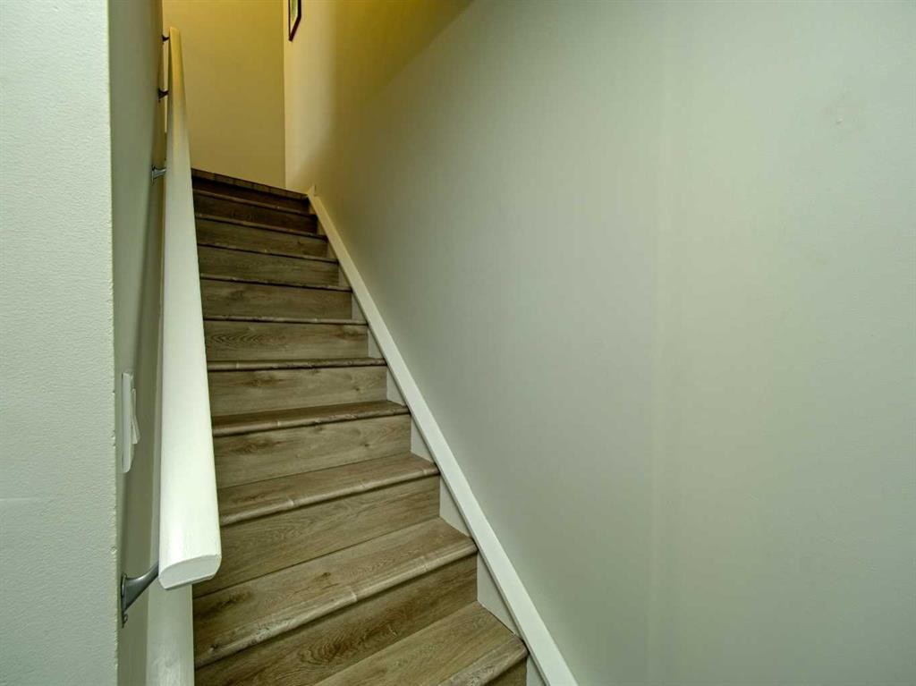 618-600 Allen Street Se, Airdrie, AB - Indoor Photo Showing Other Room