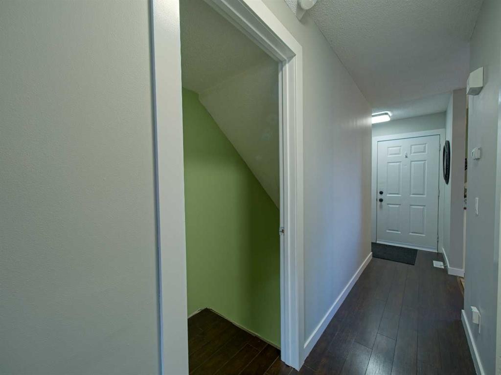 618-600 Allen Street Se, Airdrie, AB - Indoor Photo Showing Other Room