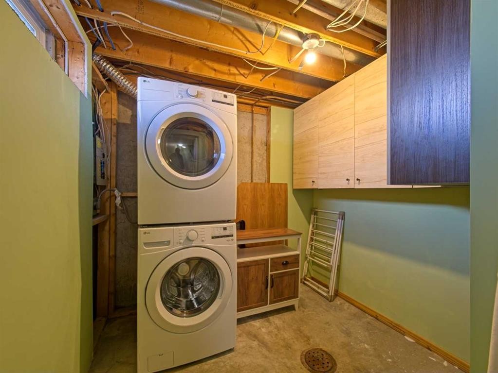 618-600 Allen Street Se, Airdrie, AB - Indoor Photo Showing Laundry Room