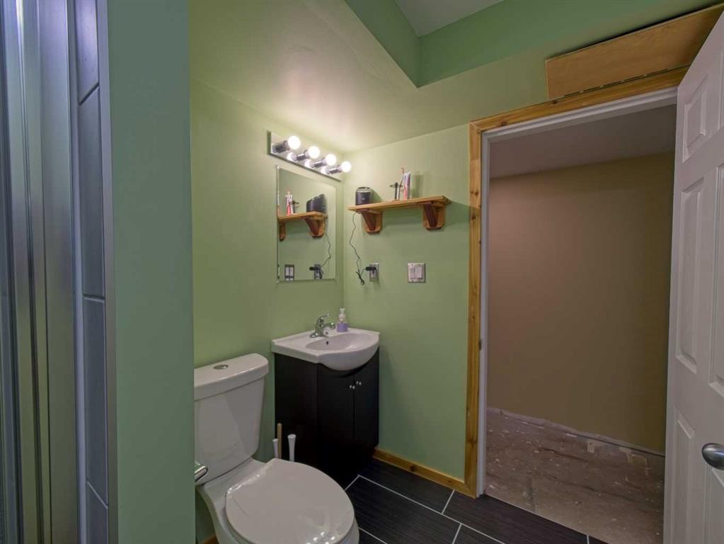618-600 Allen Street Se, Airdrie, AB - Indoor Photo Showing Bathroom