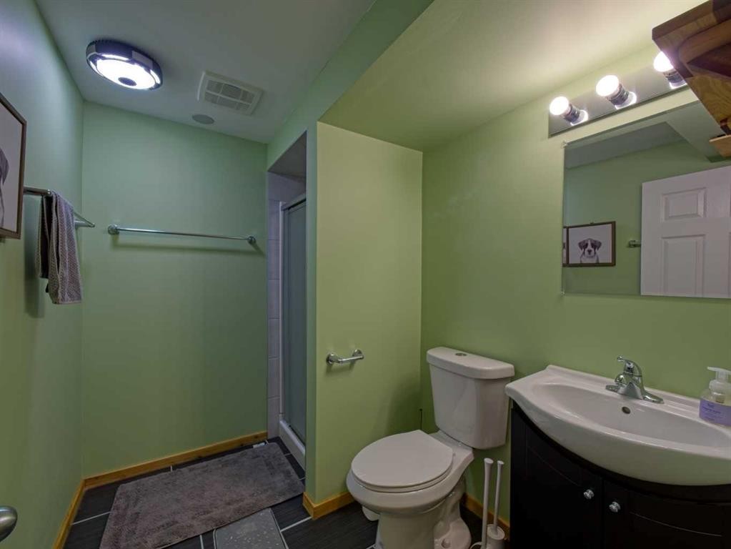 618-600 Allen Street Se, Airdrie, AB - Indoor Photo Showing Bathroom