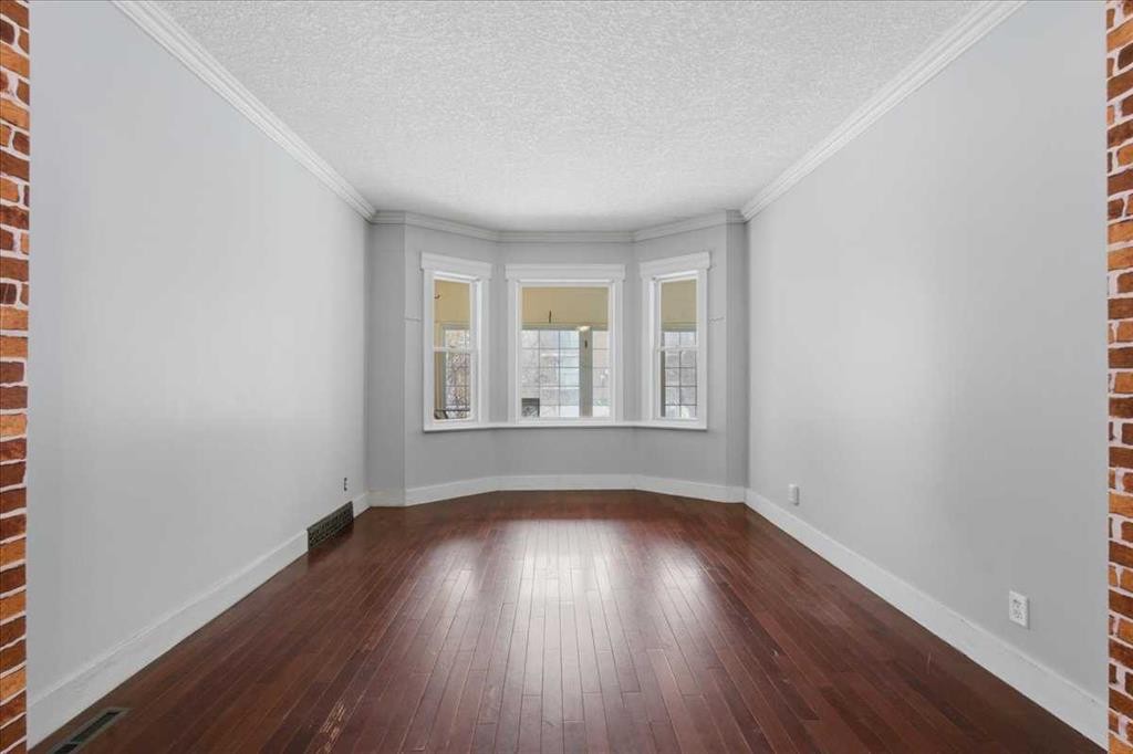 1520 15 Avenue Sw, Calgary, AB - Indoor Photo Showing Other Room