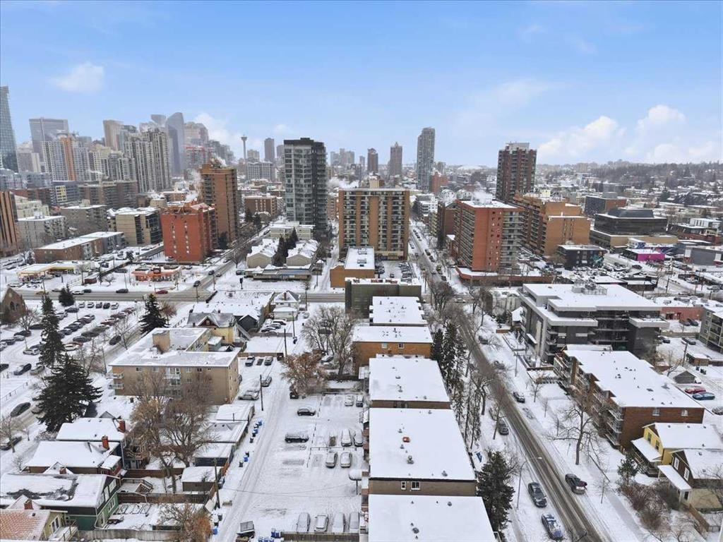 1520 15 Avenue Sw, Calgary, AB - Outdoor With View