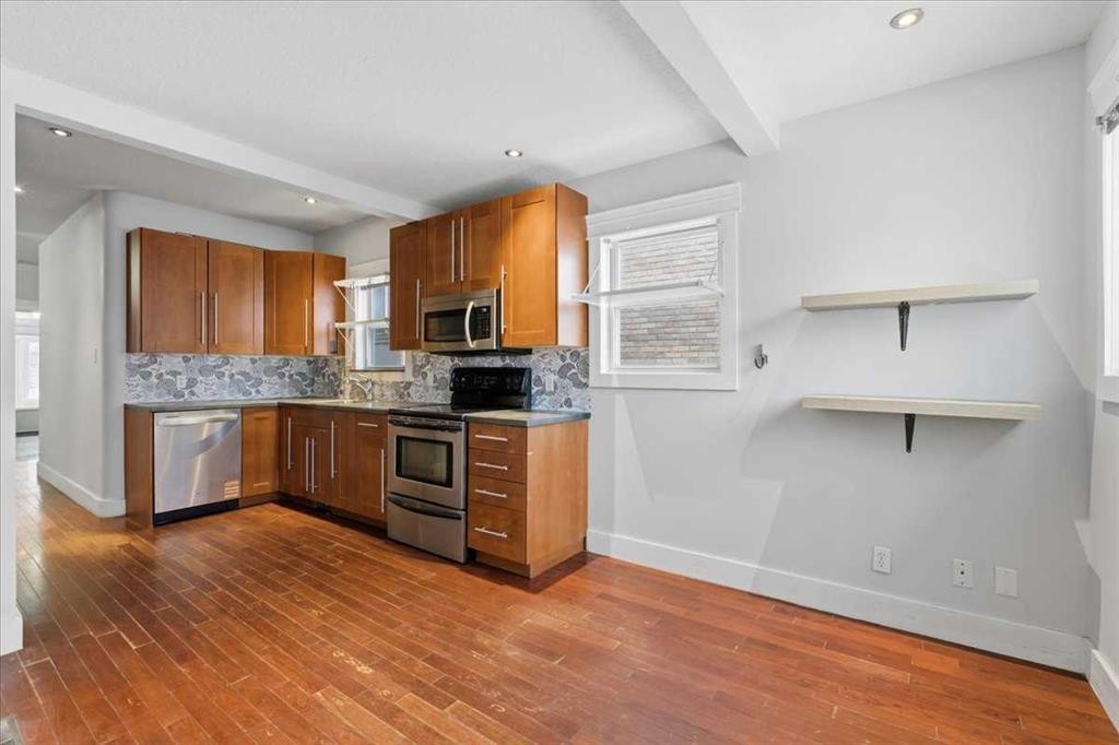 1520 15 Avenue Sw, Calgary, AB - Indoor Photo Showing Kitchen