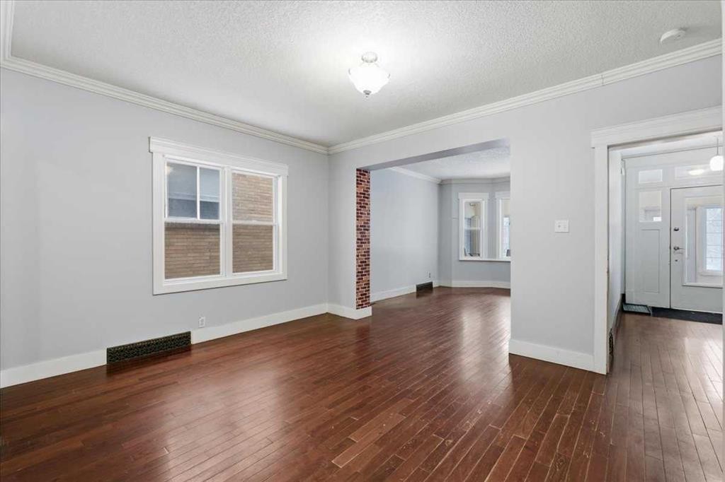 1520 15 Avenue Sw, Calgary, AB - Indoor Photo Showing Other Room