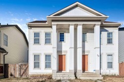 123 Elgin Meadows View SE Calgary, AB T2Z 0E9