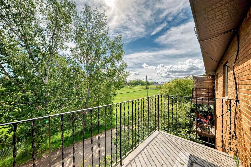 303-4328 4 Street Nw, Calgary, AB - Outdoor