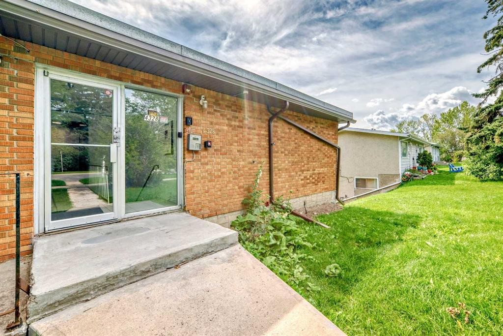 303-4328 4 Street Nw, Calgary, AB - Outdoor With Exterior