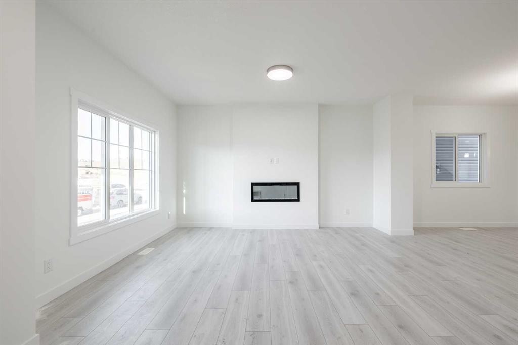 19 Appaloosa Way, Cochrane, AB - Indoor Photo Showing Other Room