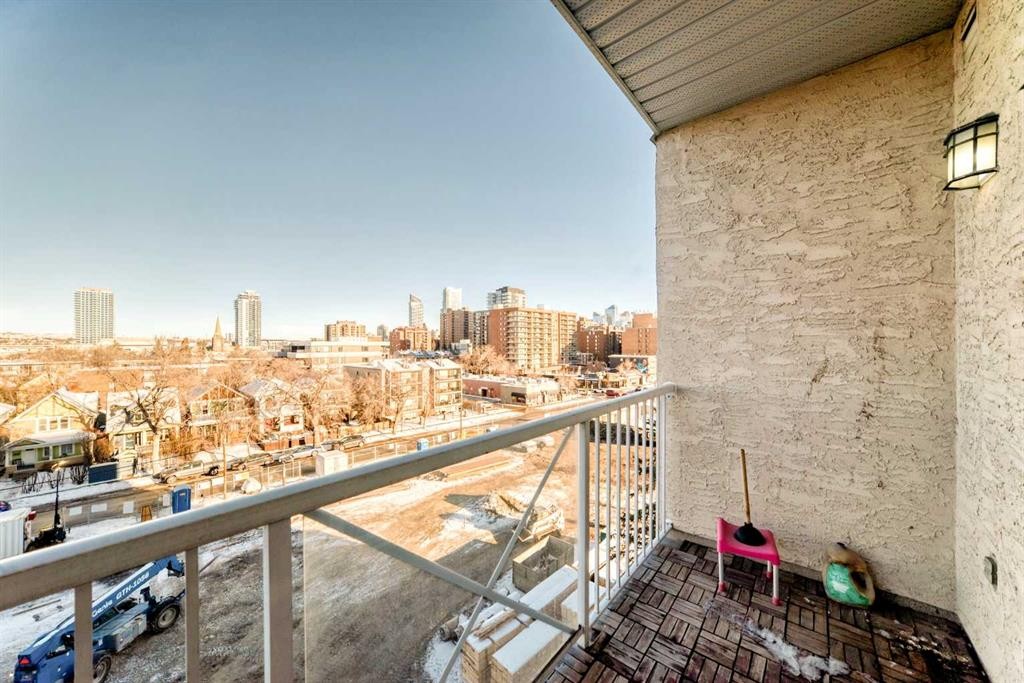 309-1540 17 Avenue Sw, Calgary, AB - Outdoor