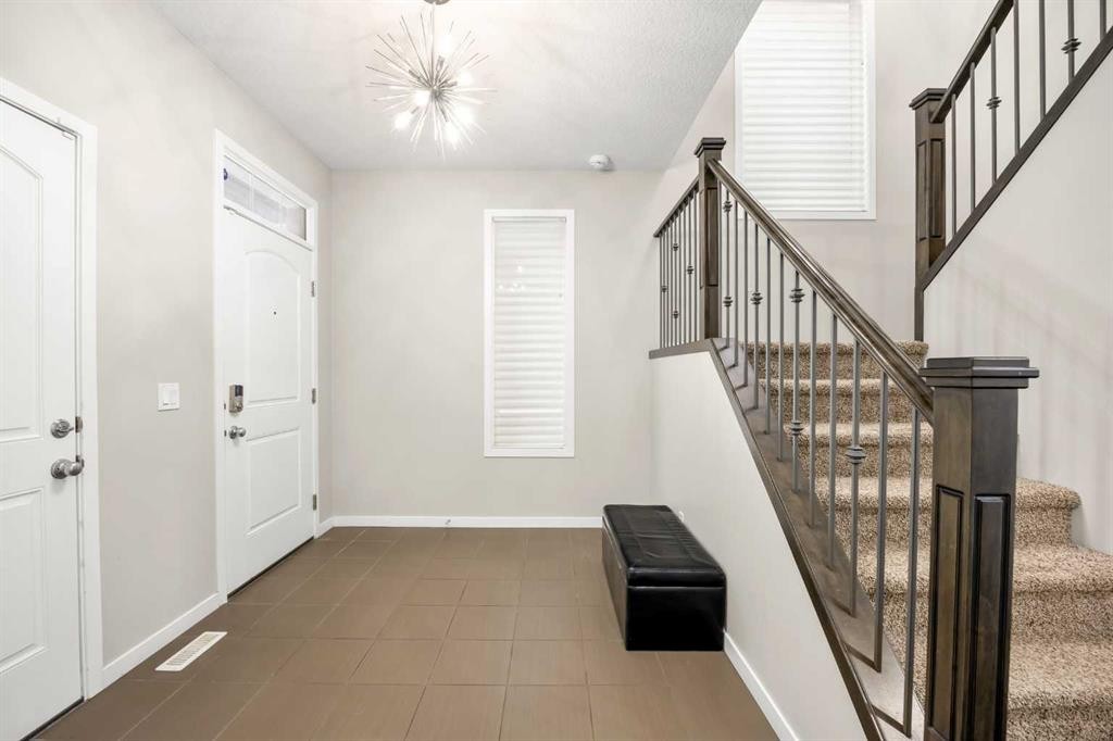 134 Howse Rise Ne, Calgary, AB - Indoor Photo Showing Other Room