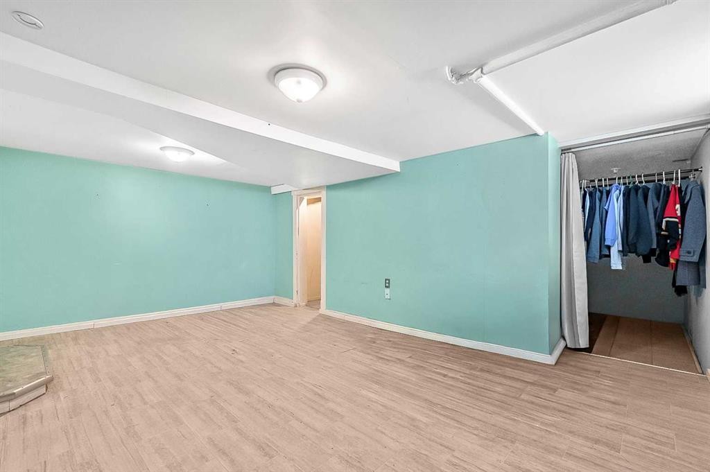 430 15 Avenue Ne, Calgary, AB - Indoor