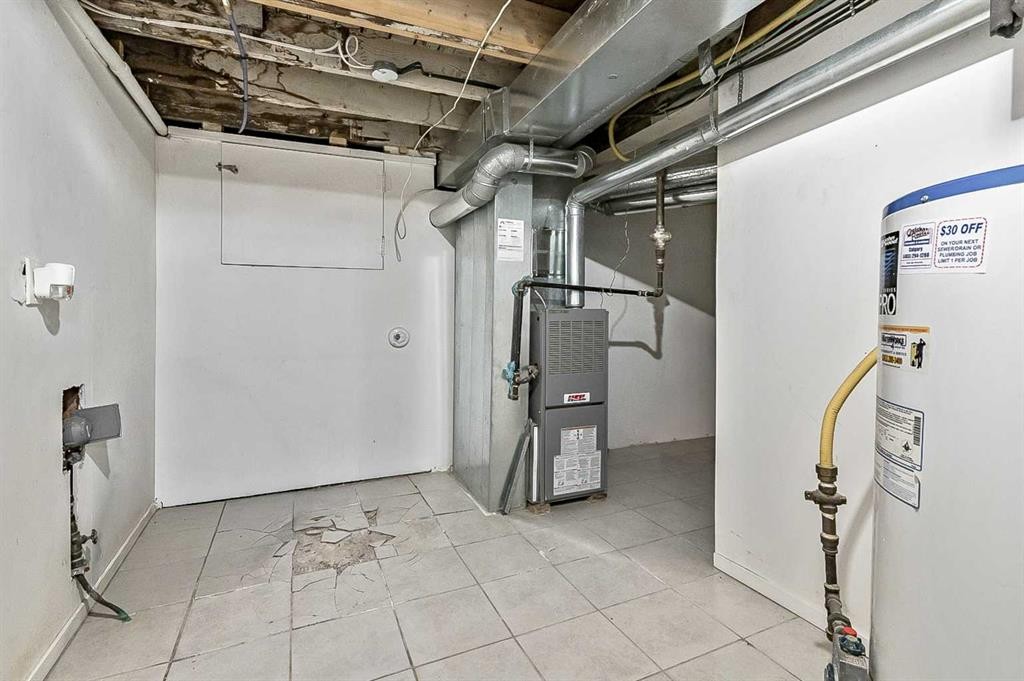 430 15 Avenue Ne, Calgary, AB - Indoor Photo Showing Basement