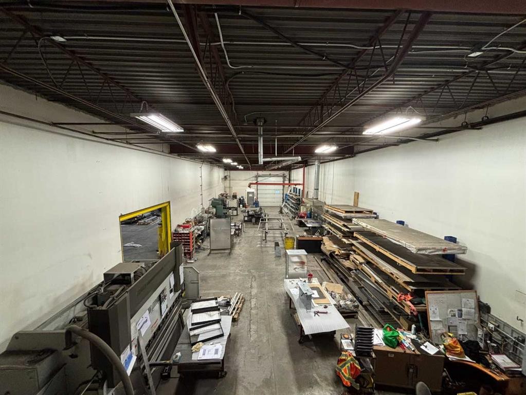 1114 & 1118-4316 64 Avenue Se, Calgary, AB