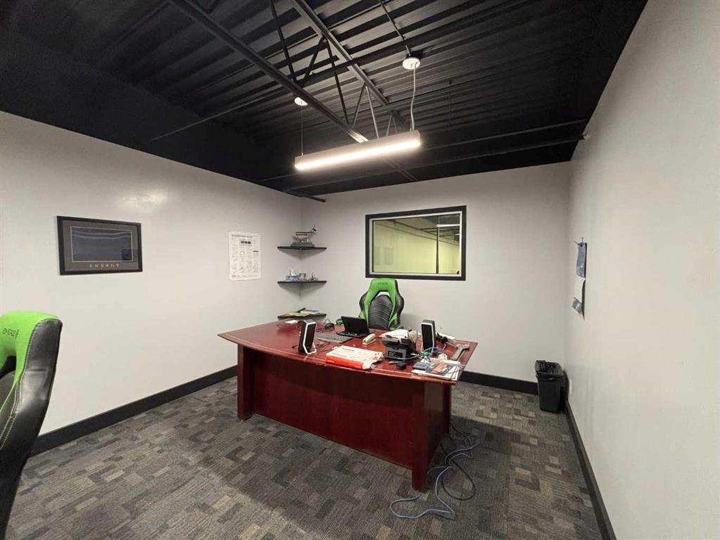 1114 & 1118-4316 64 Avenue Se, Calgary, AB