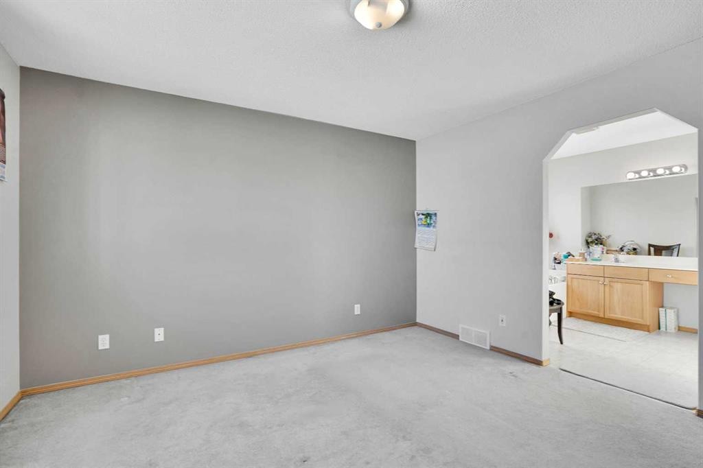 109 Taralea Green Ne, Calgary, AB - Indoor Photo Showing Other Room