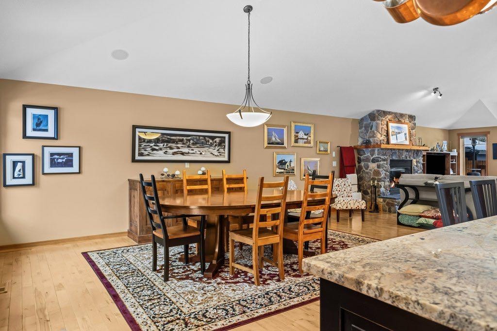 104 Stone Creek Place South, Canmore, AB - Indoor Photo Showing Dining Room
