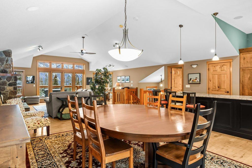 104 Stone Creek Place South, Canmore, AB - Indoor Photo Showing Dining Room