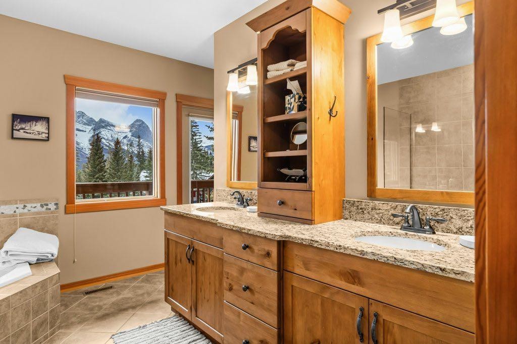 104 Stone Creek Place South, Canmore, AB - Indoor Photo Showing Bathroom