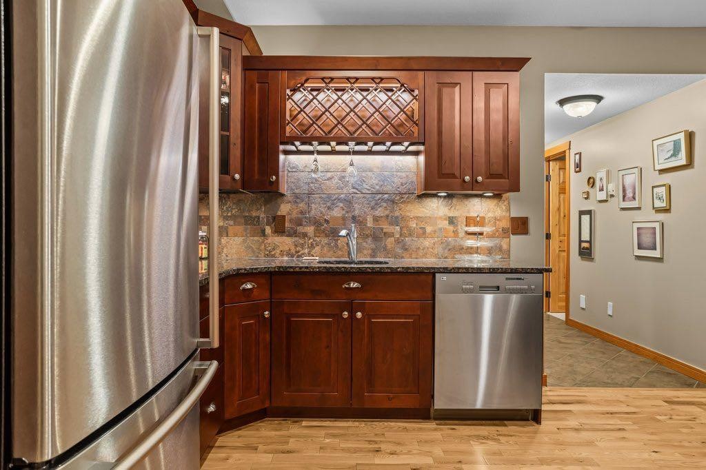 104 Stone Creek Place South, Canmore, AB - Indoor Photo Showing Kitchen