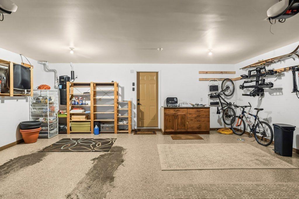 104 Stone Creek Place South, Canmore, AB - Indoor Photo Showing Garage