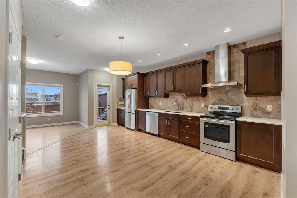 96 Cornerstone Passage Ne, Calgary, AB - Indoor Photo Showing Kitchen