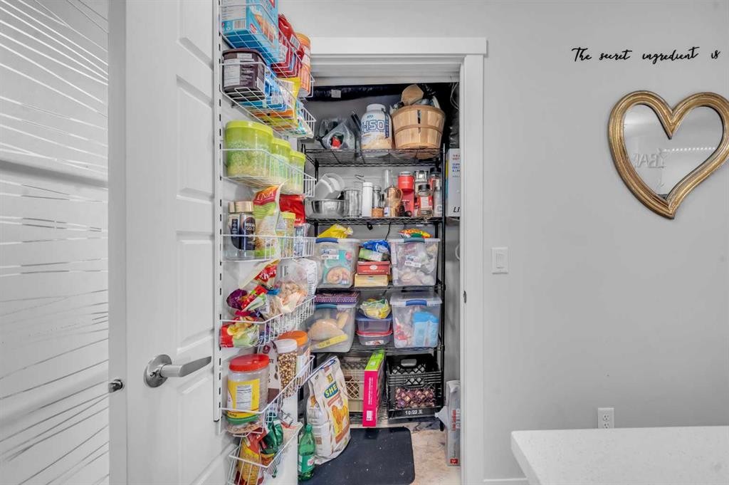 304-474 Seton Circle Se, Calgary, AB - Indoor Photo Showing Other Room