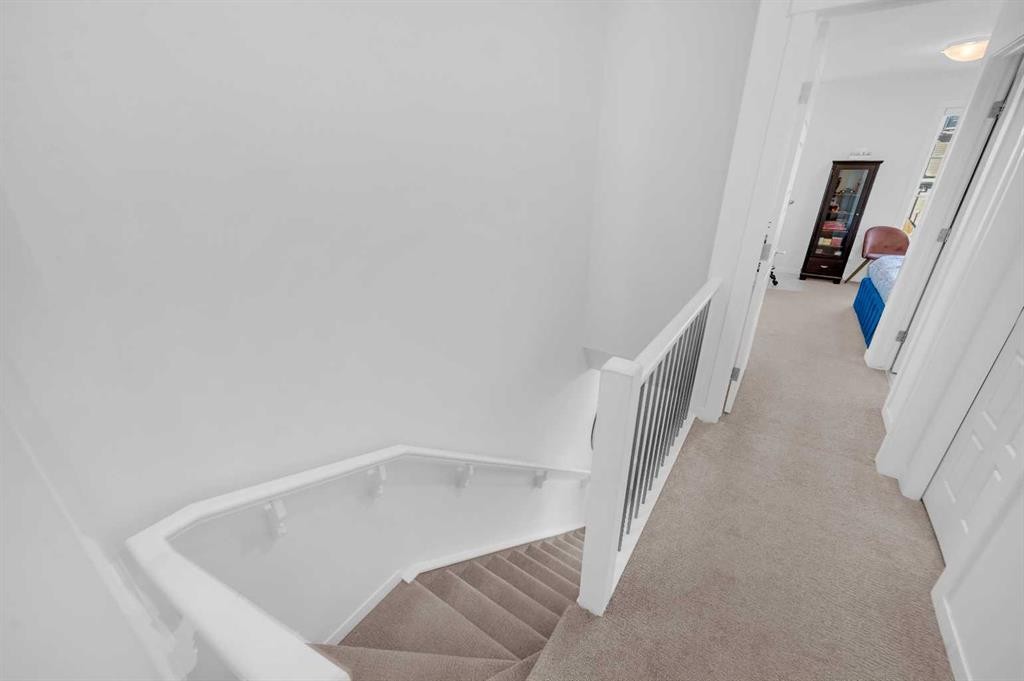 304-474 Seton Circle Se, Calgary, AB - Indoor Photo Showing Bathroom