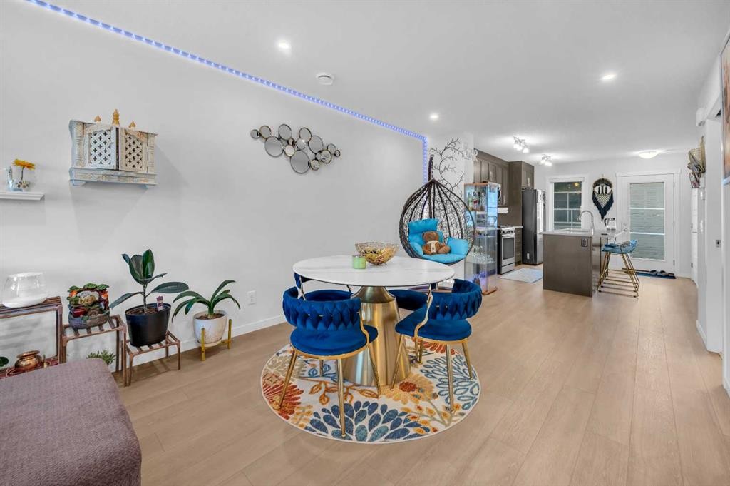 304-474 Seton Circle Se, Calgary, AB - Indoor